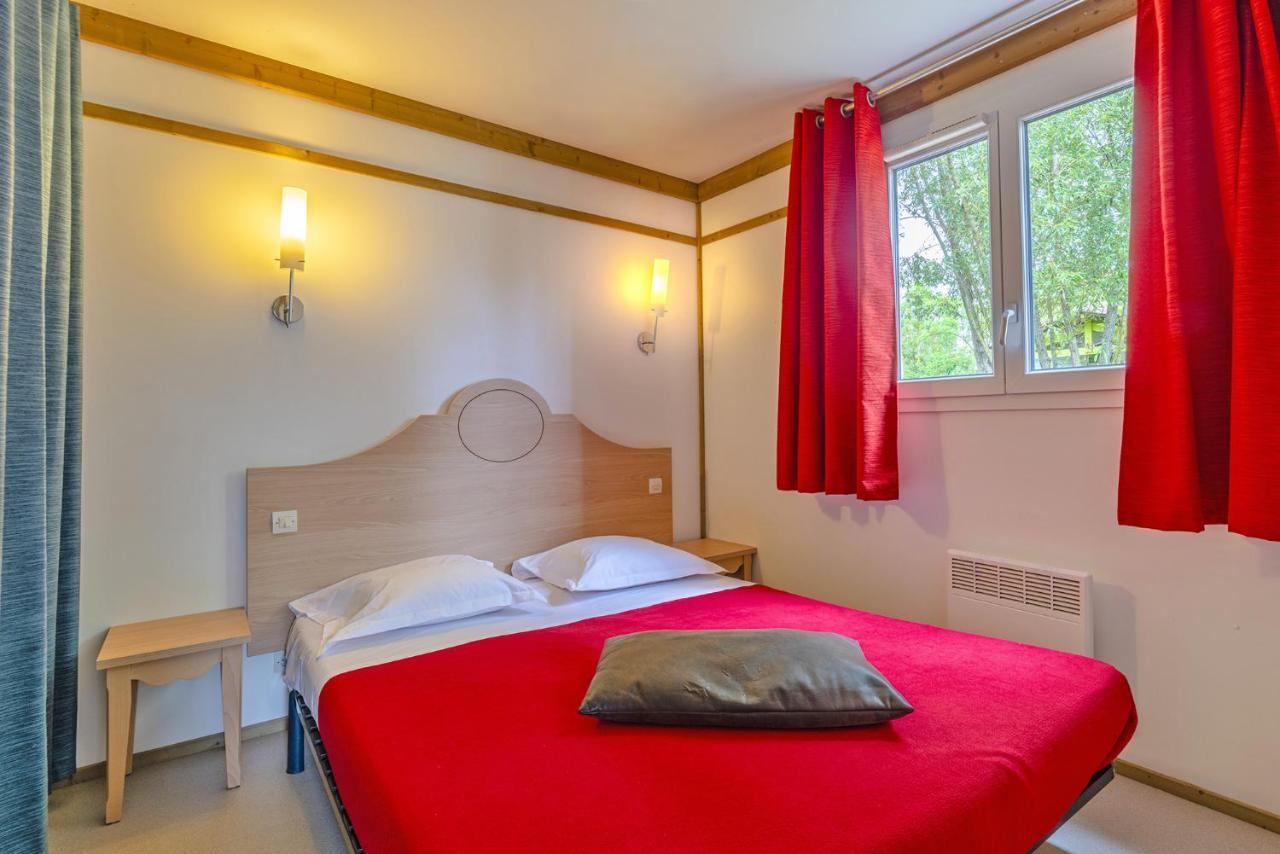Lagrange Grand Bleu Vacances - Residence Port Lalande Castelmoron-sur-Lot Bagian luar foto