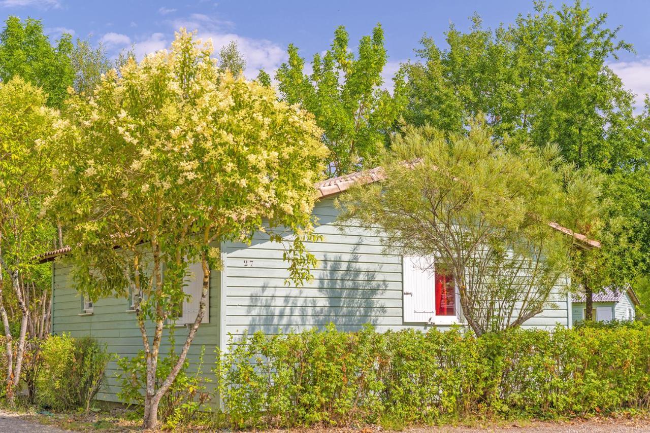 Lagrange Grand Bleu Vacances - Residence Port Lalande Castelmoron-sur-Lot Bagian luar foto