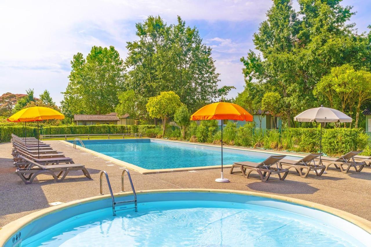 Lagrange Grand Bleu Vacances - Residence Port Lalande Castelmoron-sur-Lot Bagian luar foto