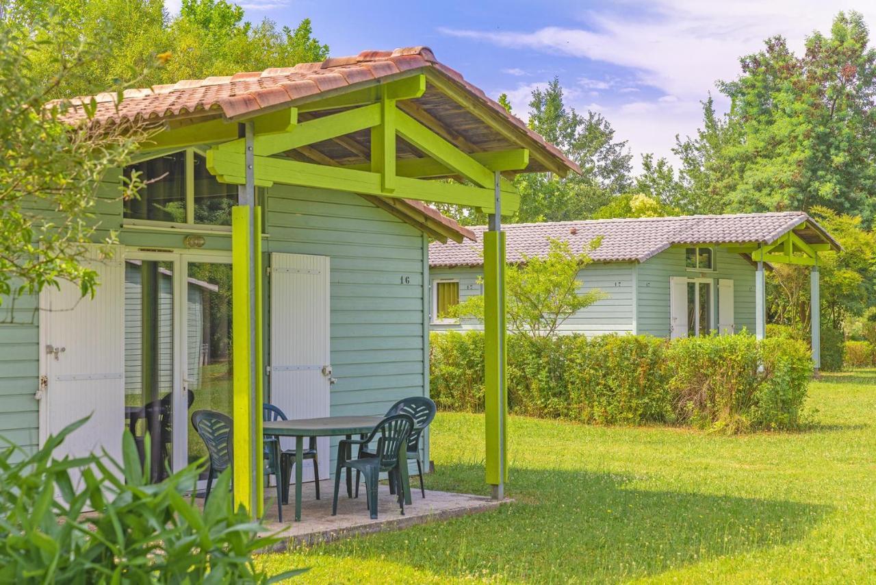 Lagrange Grand Bleu Vacances - Residence Port Lalande Castelmoron-sur-Lot Bagian luar foto
