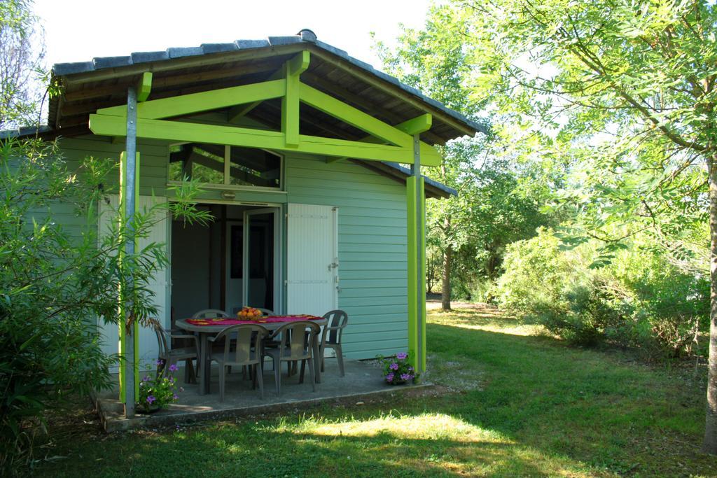Lagrange Grand Bleu Vacances - Residence Port Lalande Castelmoron-sur-Lot Bagian luar foto