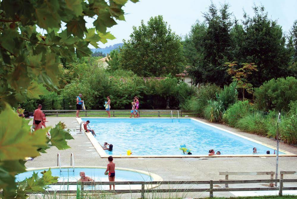 Lagrange Grand Bleu Vacances - Residence Port Lalande Castelmoron-sur-Lot Bagian luar foto